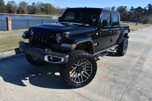 Used 2020 Jeep Gladiator Overland AWD/4WD image 6
