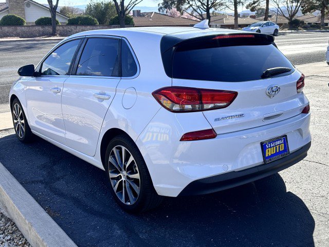 Used 2018 Hyundai Elantra GT FWD image 5