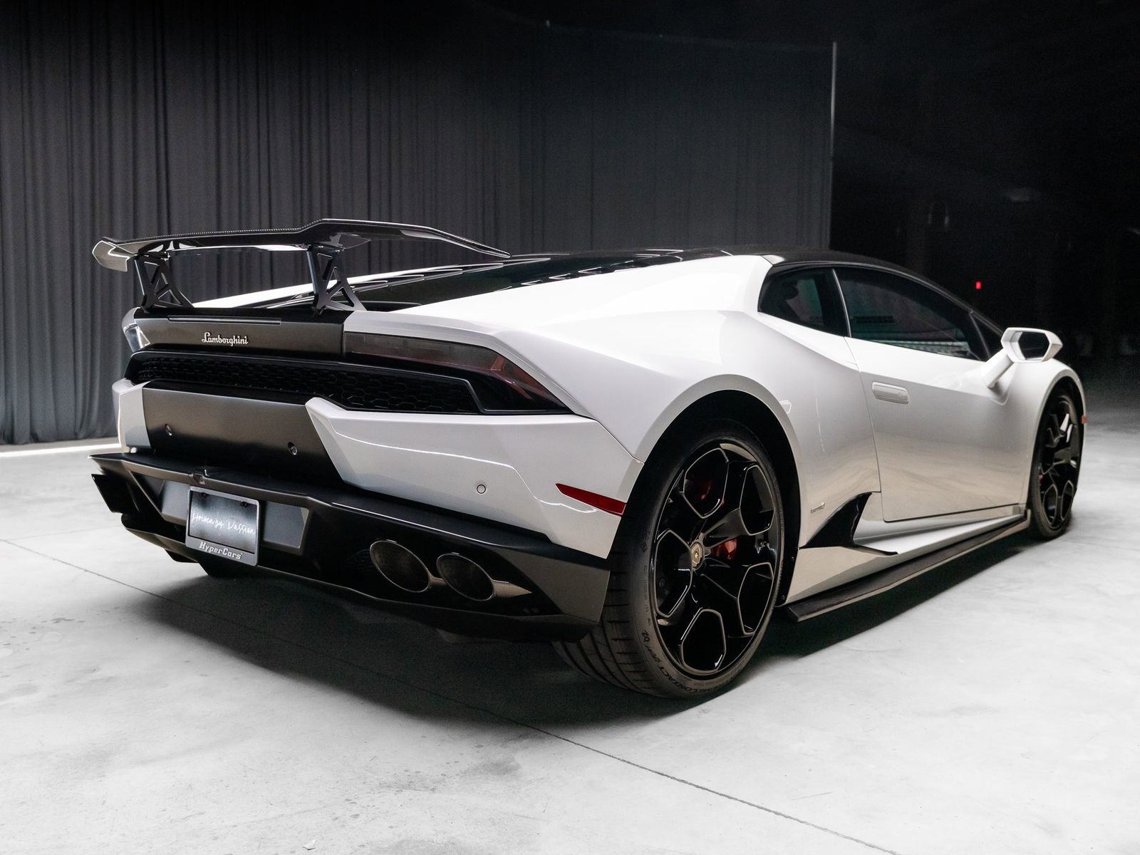 Used 2016 Lamborghini Huracan LP 610-4 AWD/4WD image 37