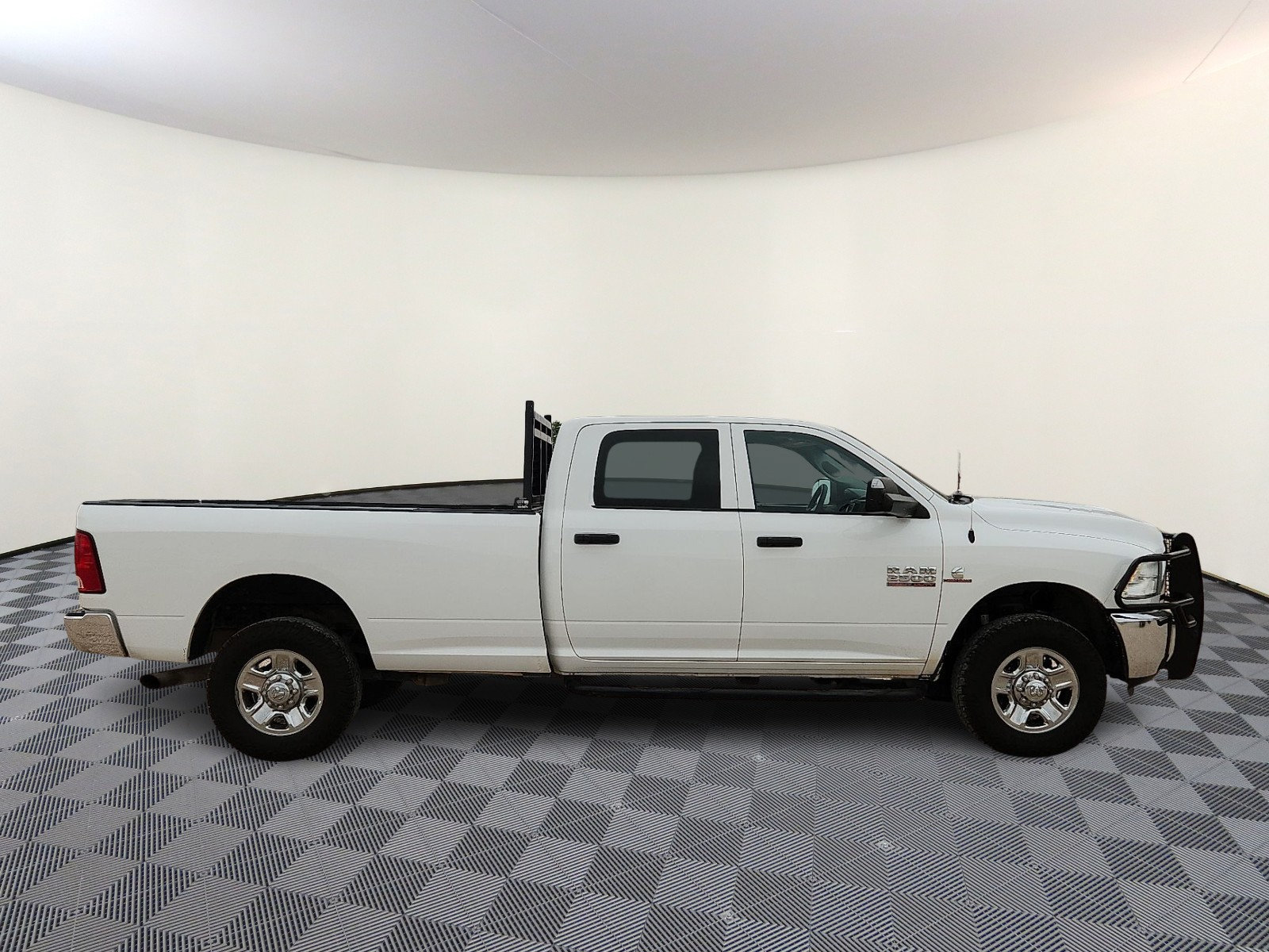 Used 2014 RAM 2500 Tradesman w/ Chrome Appearance Group AWD/4WD image 5