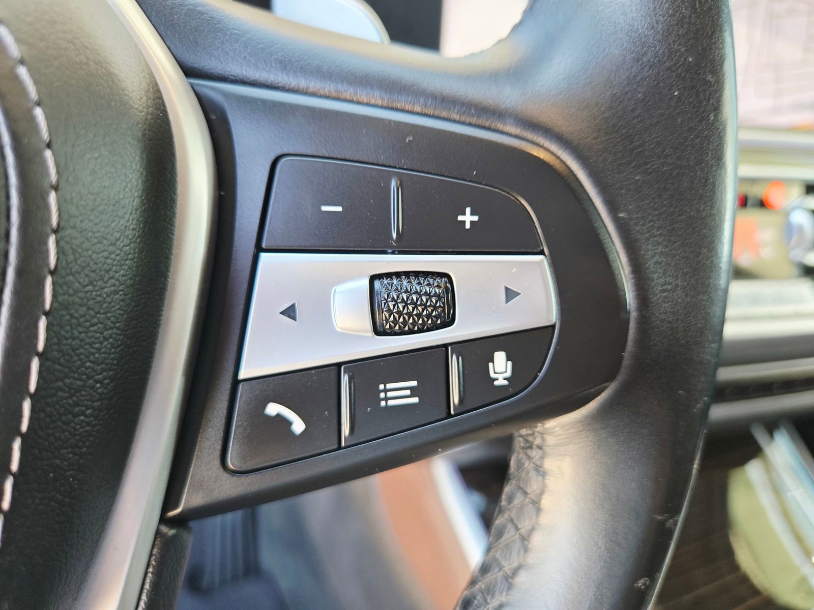 Used 2020 BMW X5 sDrive40i w/ Convenience Package image 12