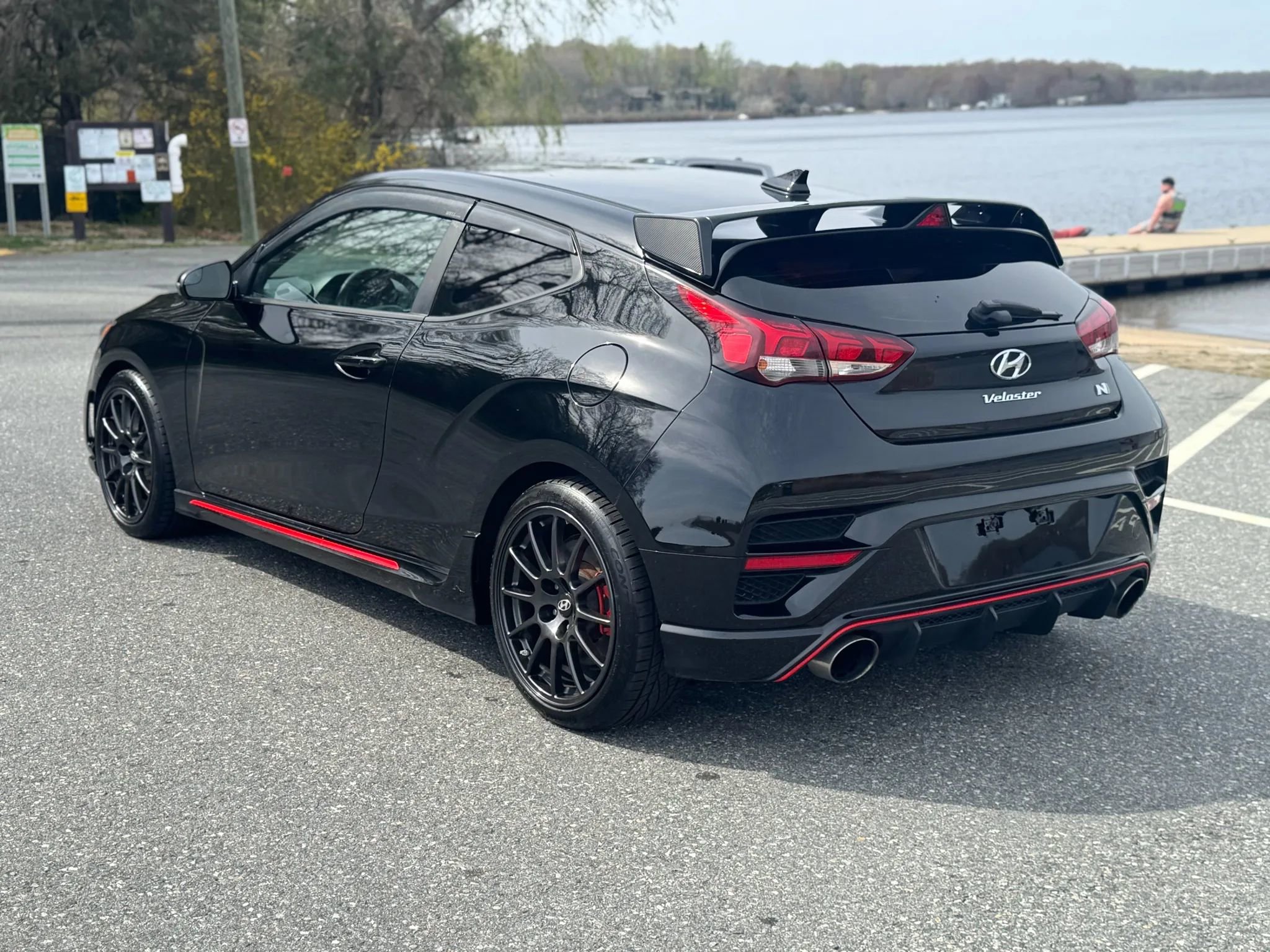 Used 2019 Hyundai Veloster N N w/ Performance Package image 4