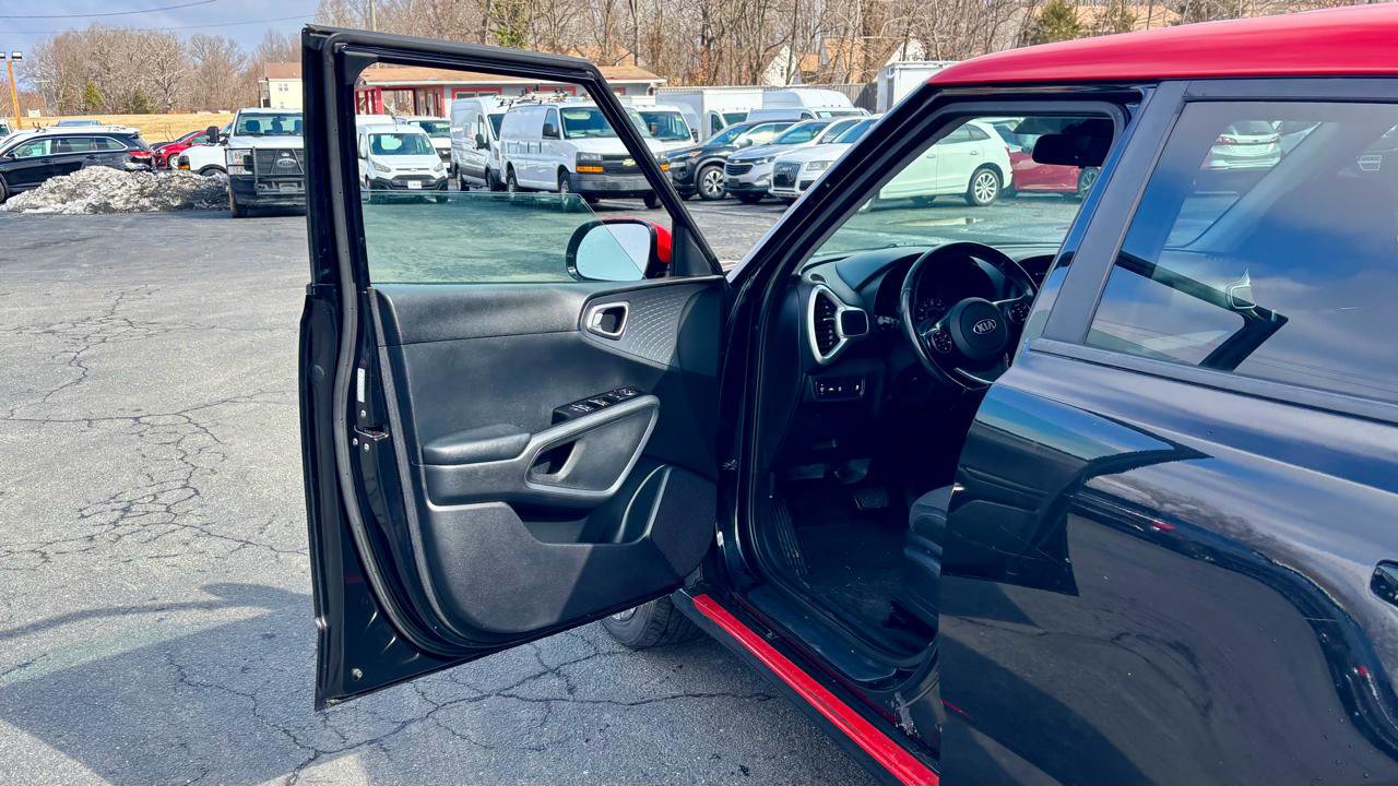 Used 2020 Kia Soul GT-Line image 12