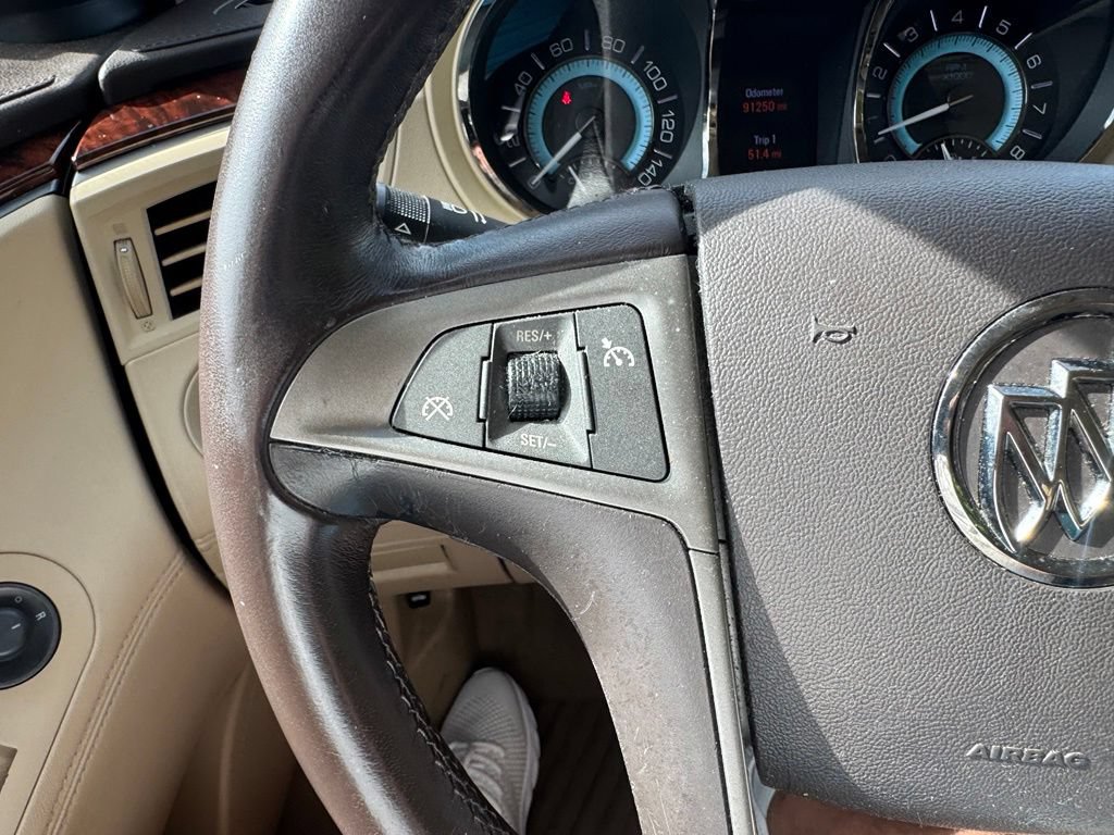 Used 2013 Buick LaCrosse Leather FWD image 18