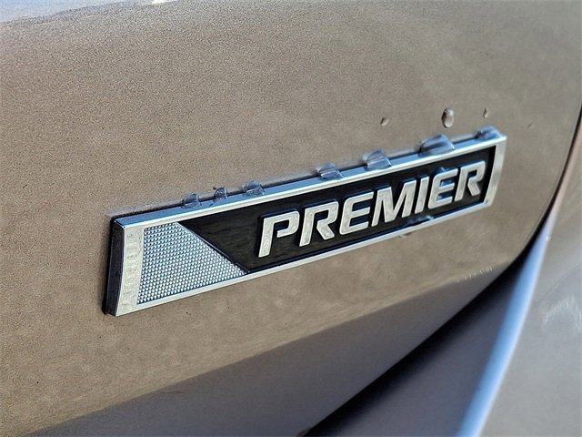 Used 2018 Chevrolet Equinox Premier image 32