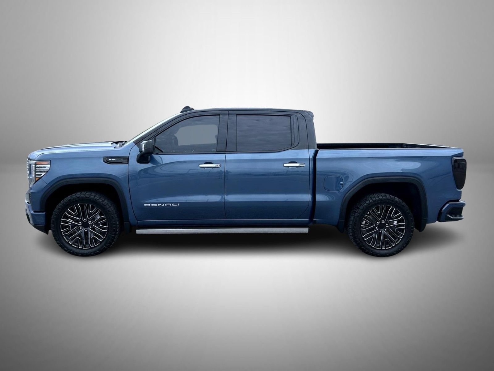 Certified 2024 GMC Sierra 1500 Denali w/ Denali Reserve Package AWD/4WD image 8