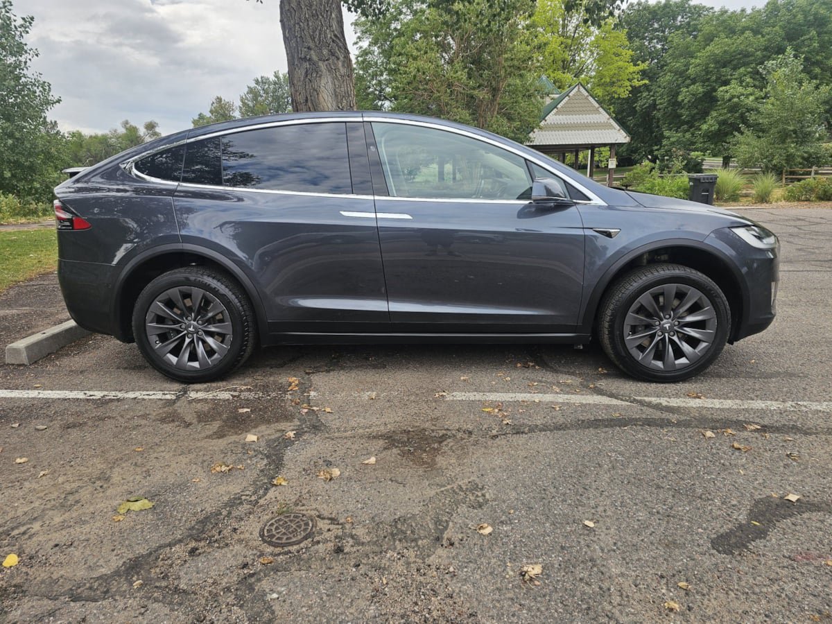 Used 2017 Tesla Model X 100D AWD/4WD image 6
