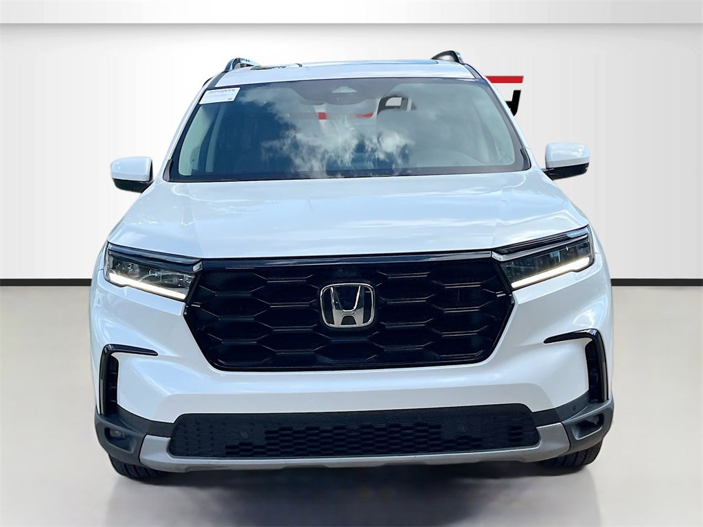 Used 2024 Honda Pilot Elite image 2