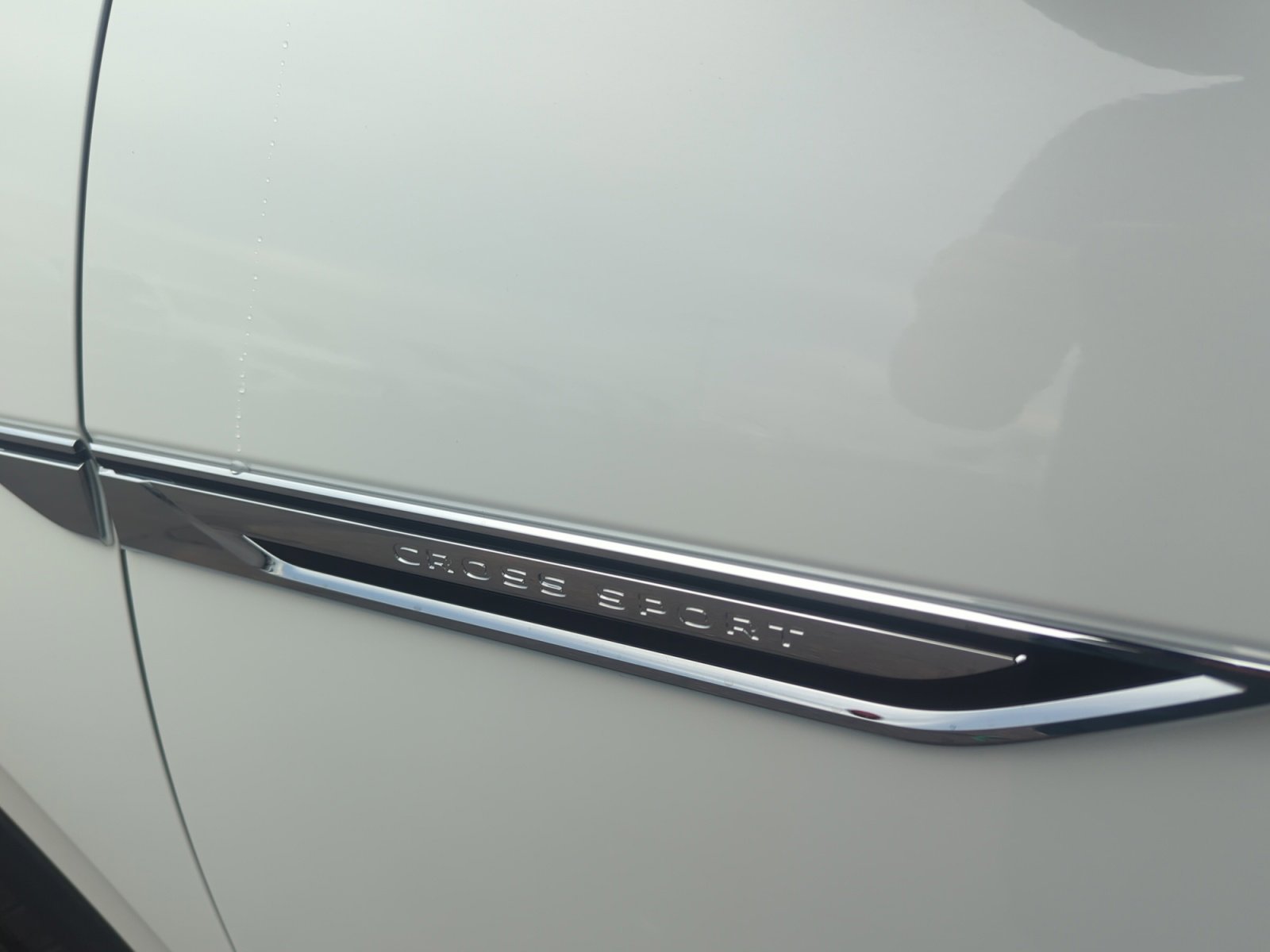 New 2026 Volkswagen Atlas Cross Sport SE image 22