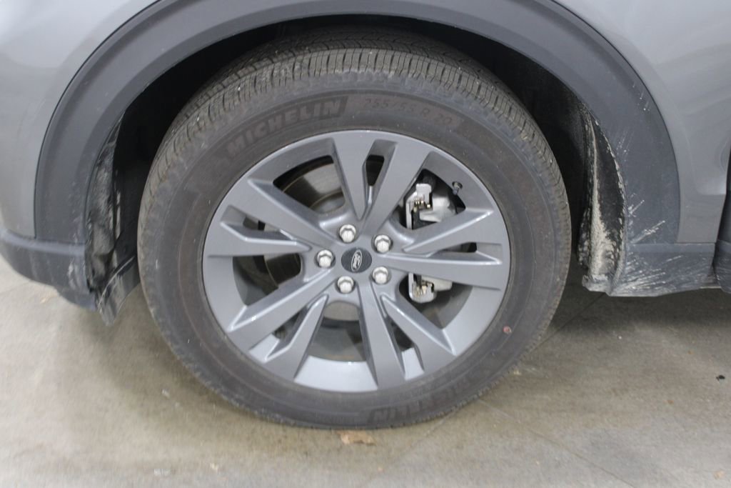 Used 2025 Ford Explorer Active w/ Active Comfort Package AWD/4WD image 37
