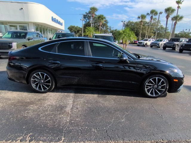 Certified 2023 Hyundai Sonata Limited w/ Cargo Package FWD image 3