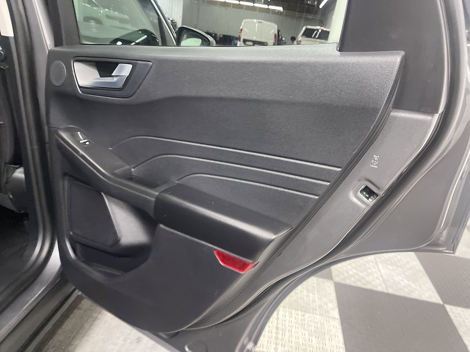 Used 2022 Ford Escape SEL w/ Technology Package AWD/4WD image 12