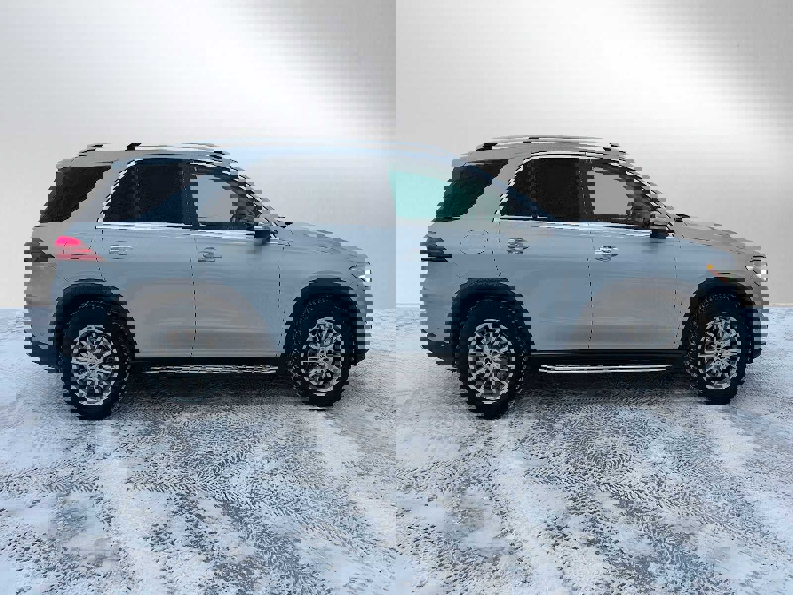 Used 2026 Mercedes-Benz GLE 350 4MATIC image 2