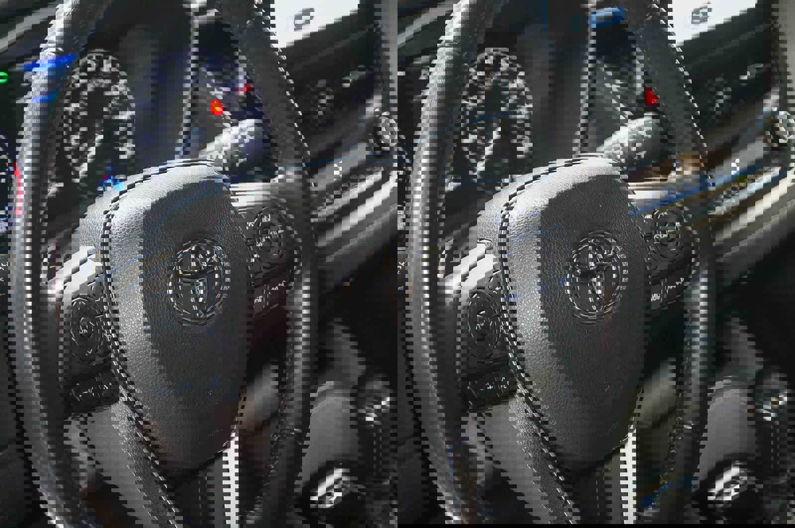 Certified 2023 Toyota Corolla SE image 21