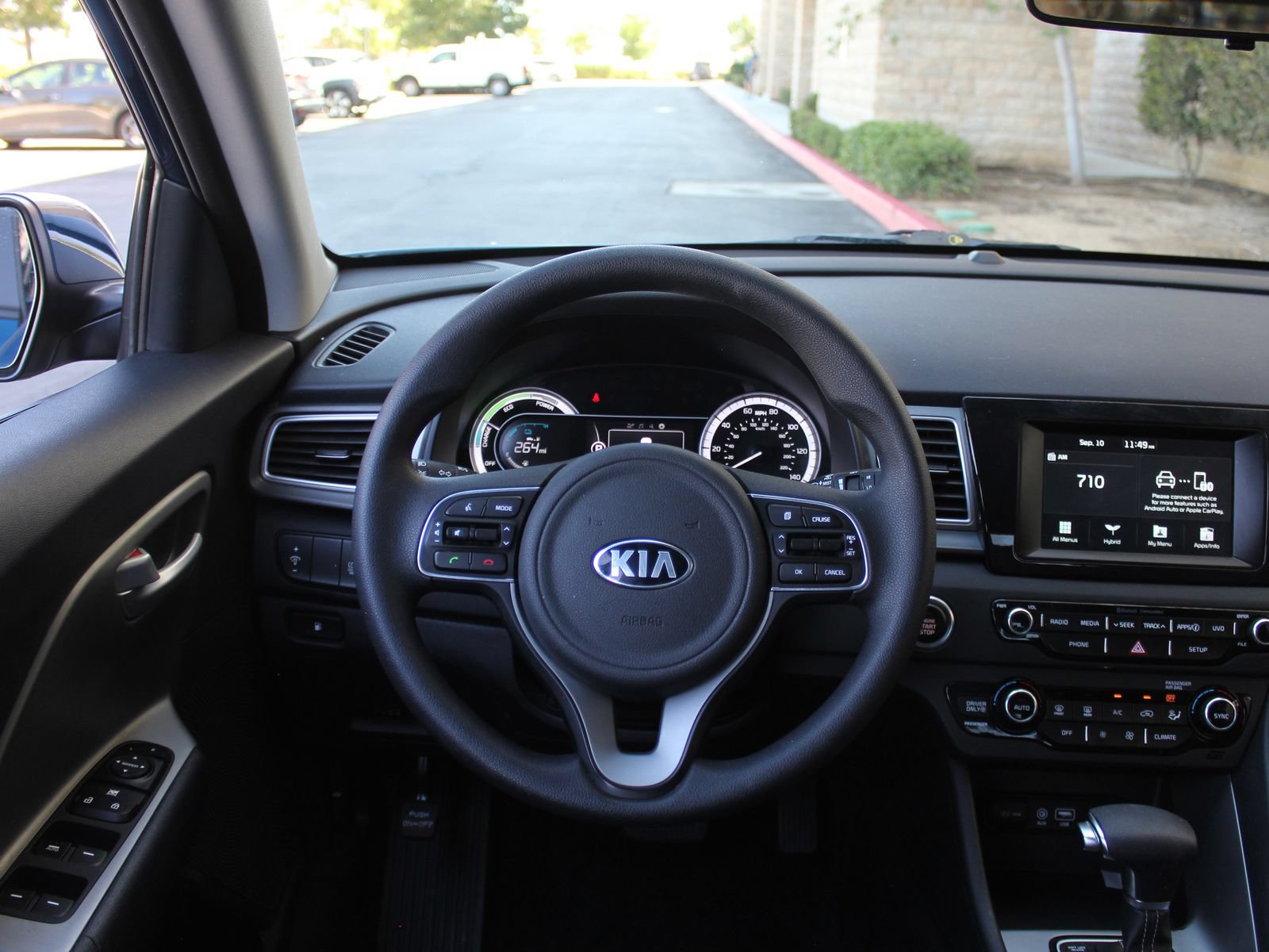 Used 2019 Kia Niro LX FWD image 23