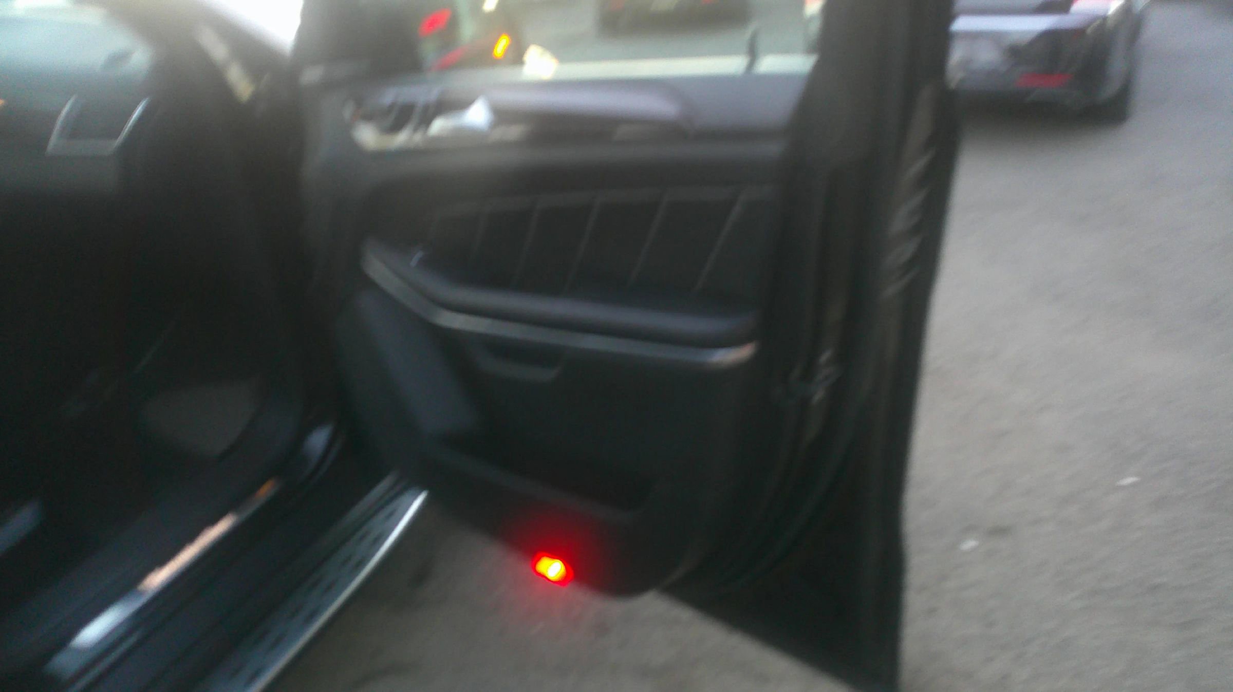 Used 2014 Mercedes-Benz GL 450 4MATIC image 24