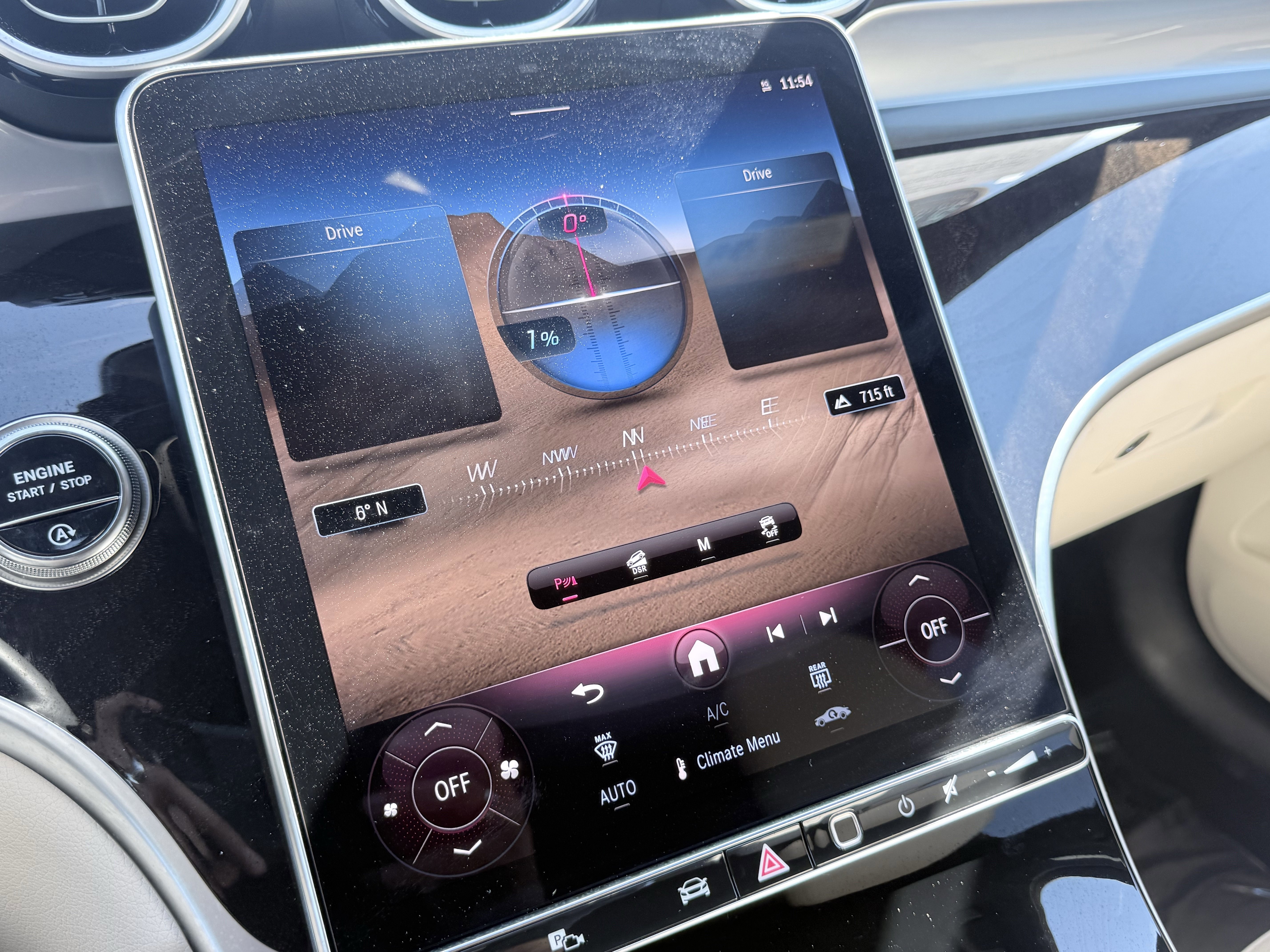 Used 2025 Mercedes-Benz GLC 300 4MATIC image 70