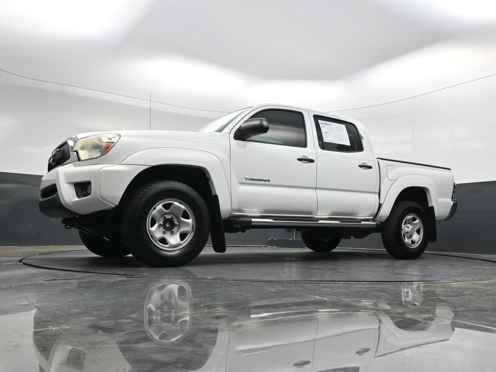 Used 2015 Toyota Tacoma PreRunner w/ SR5 Package RWD image 38