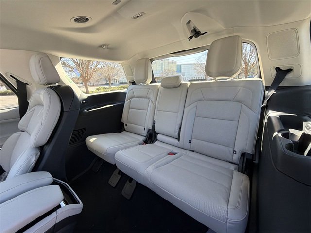 New 2025 Lincoln Navigator Reserve image 24