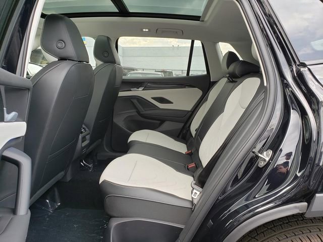 New 2026 Volkswagen Tiguan SE AWD/4WD image 8