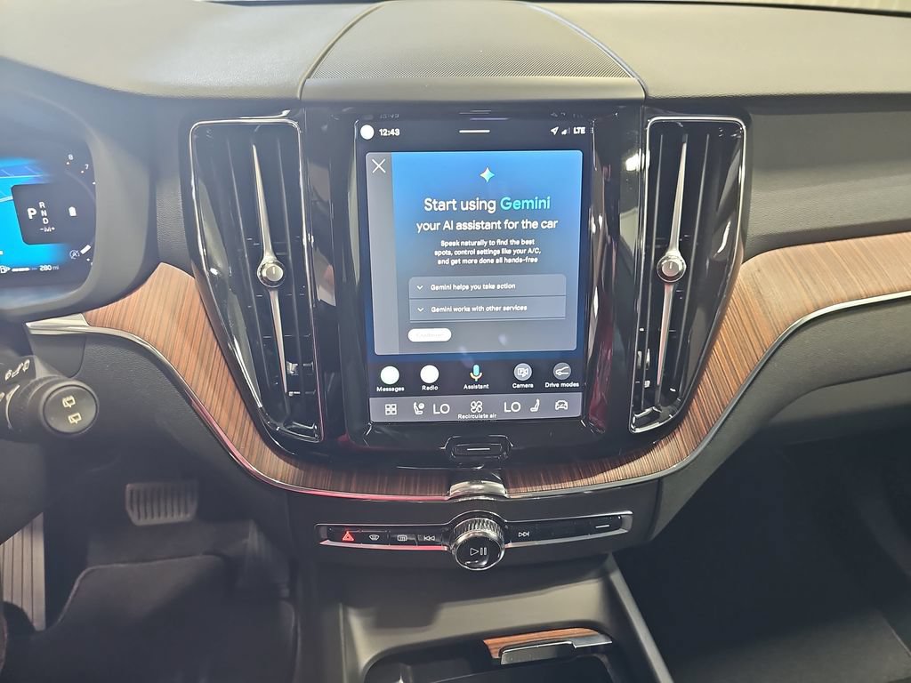 Used 2023 Volvo XC60 B5 Plus w/ Climate Package AWD/4WD image 20