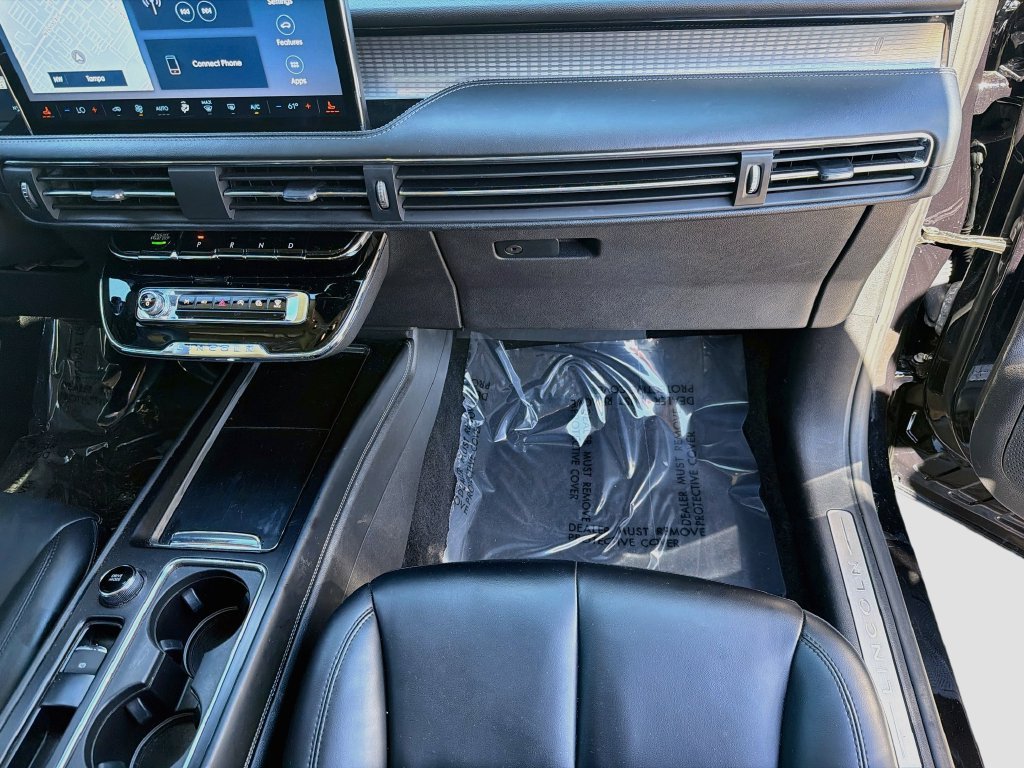 Used 2024 Lincoln Corsair FWD image 17