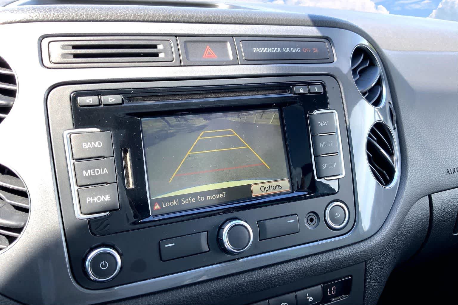 Used 2015 Volkswagen Tiguan R-Line FWD image 25