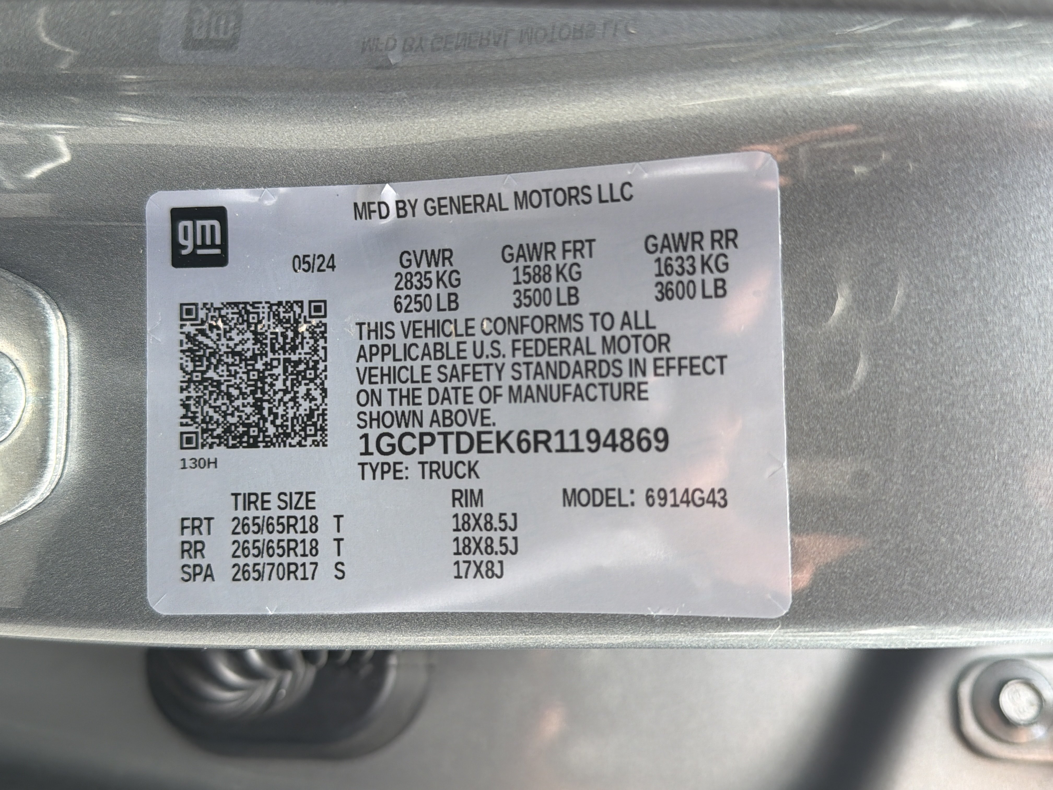 Used 2024 Chevrolet Colorado Z71 w/ Z71 Convenience Package 2 AWD/4WD image 37