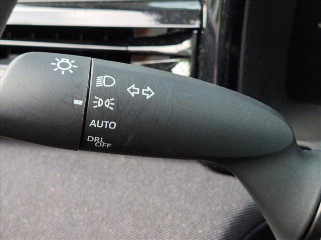 Used 2026 Toyota Camry LE FWD image 11