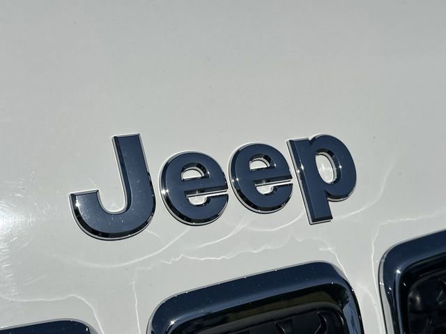 Used 2021 Jeep Cherokee Limited w/ Elite Package AWD/4WD image 31