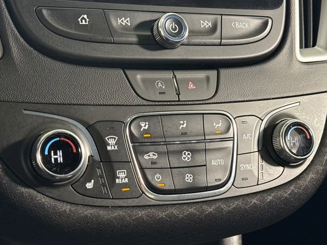 Used 2024 Chevrolet Malibu LT image 35