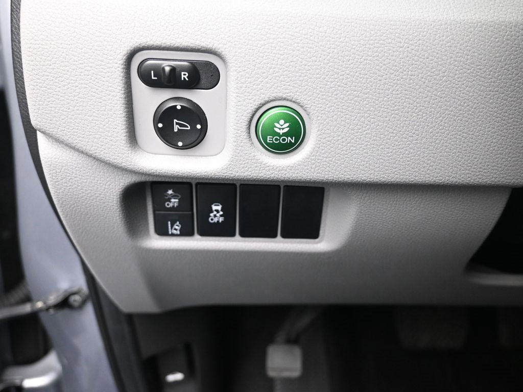 Used 2020 Honda Pilot LX image 16