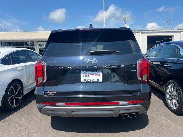 Used 2023 Hyundai Palisade Limited w/ Cargo Package AWD/4WD image 3