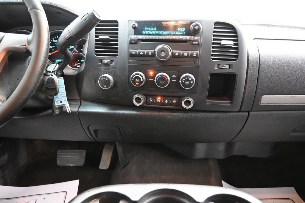 Used 2013 Chevrolet Silverado 2500 LT w/ Convenience Package AWD/4WD image 17