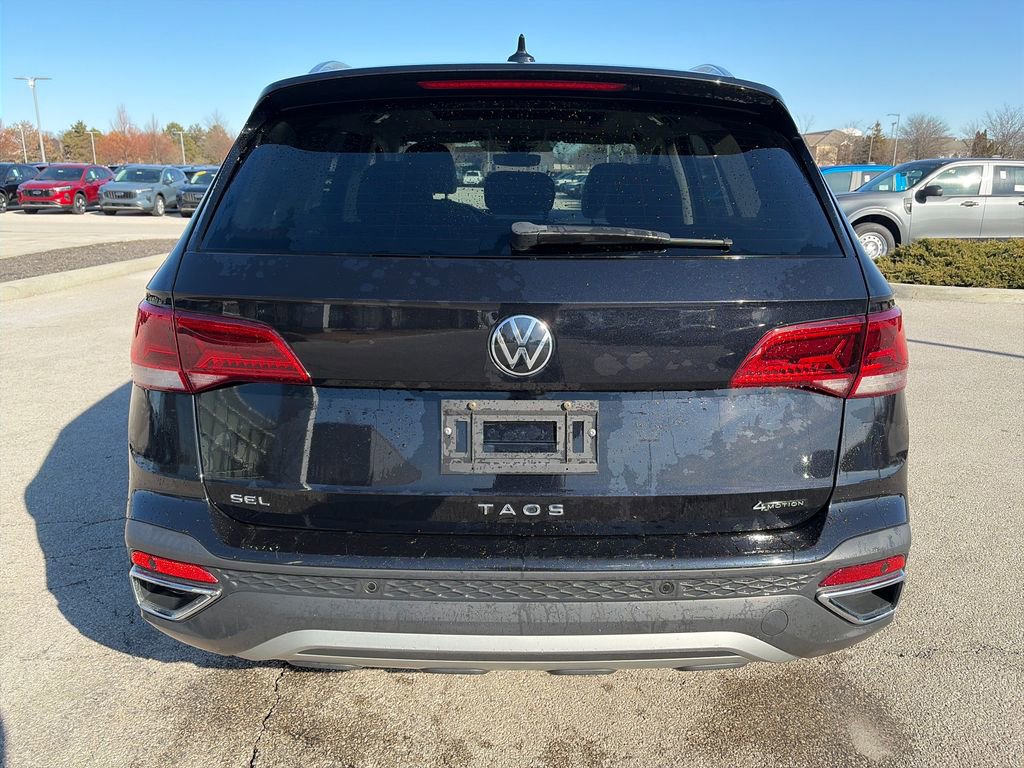 Used 2022 Volkswagen Taos SEL image 6