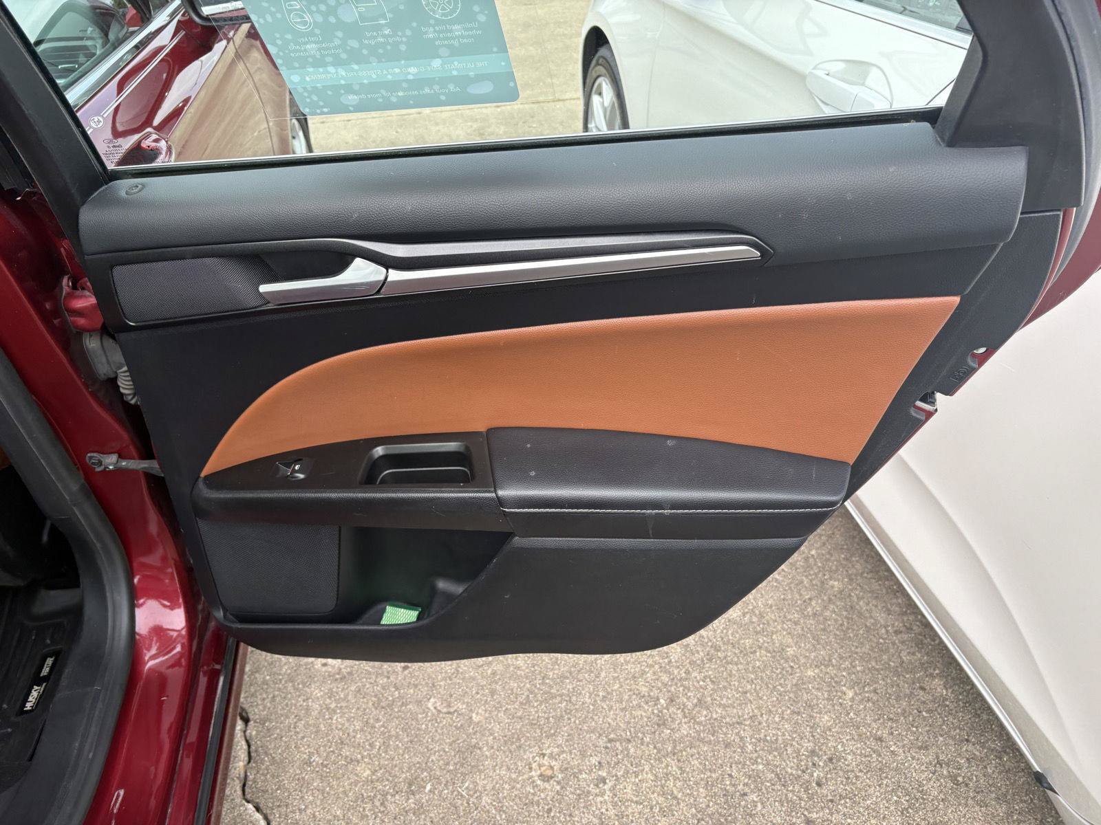 Used 2019 Ford Fusion Energi Titanium FWD image 15