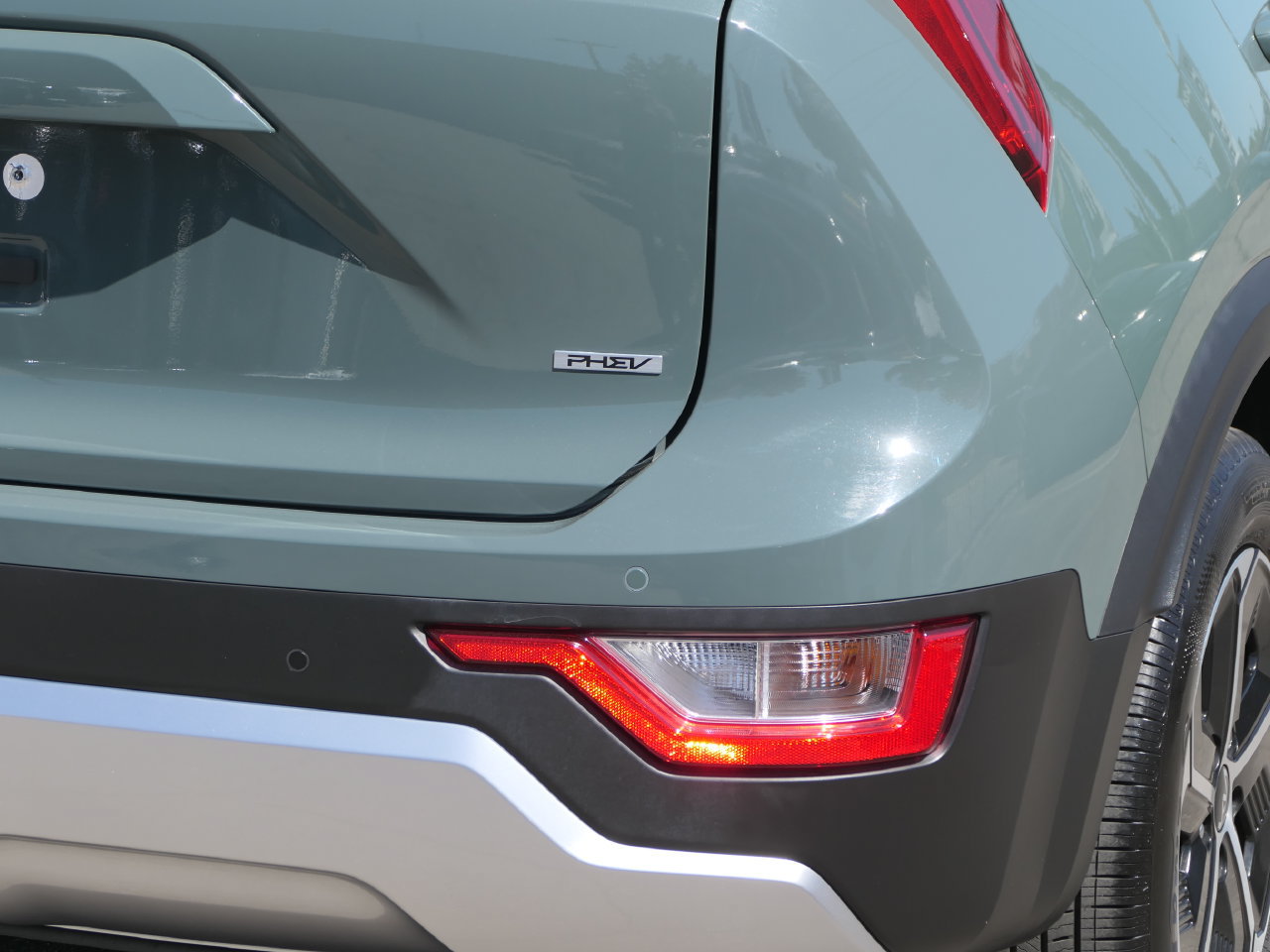 Used 2023 Kia Niro EX FWD image 4