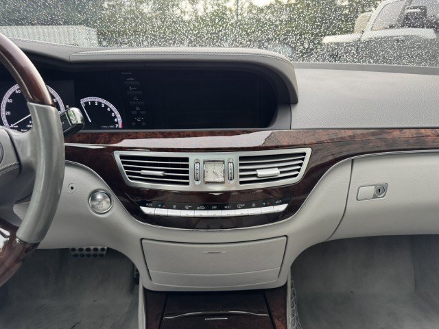 Used 2013 Mercedes-Benz S 550 w/ Sport Pkg Plus One image 35