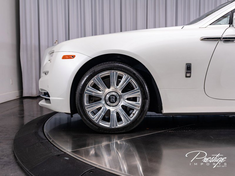 Used 2016 Rolls-Royce Dawn image 11