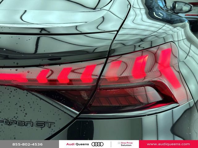 Used 2023 Audi RS e-tron GT w/ Carbon Performance Package AWD/4WD image 9