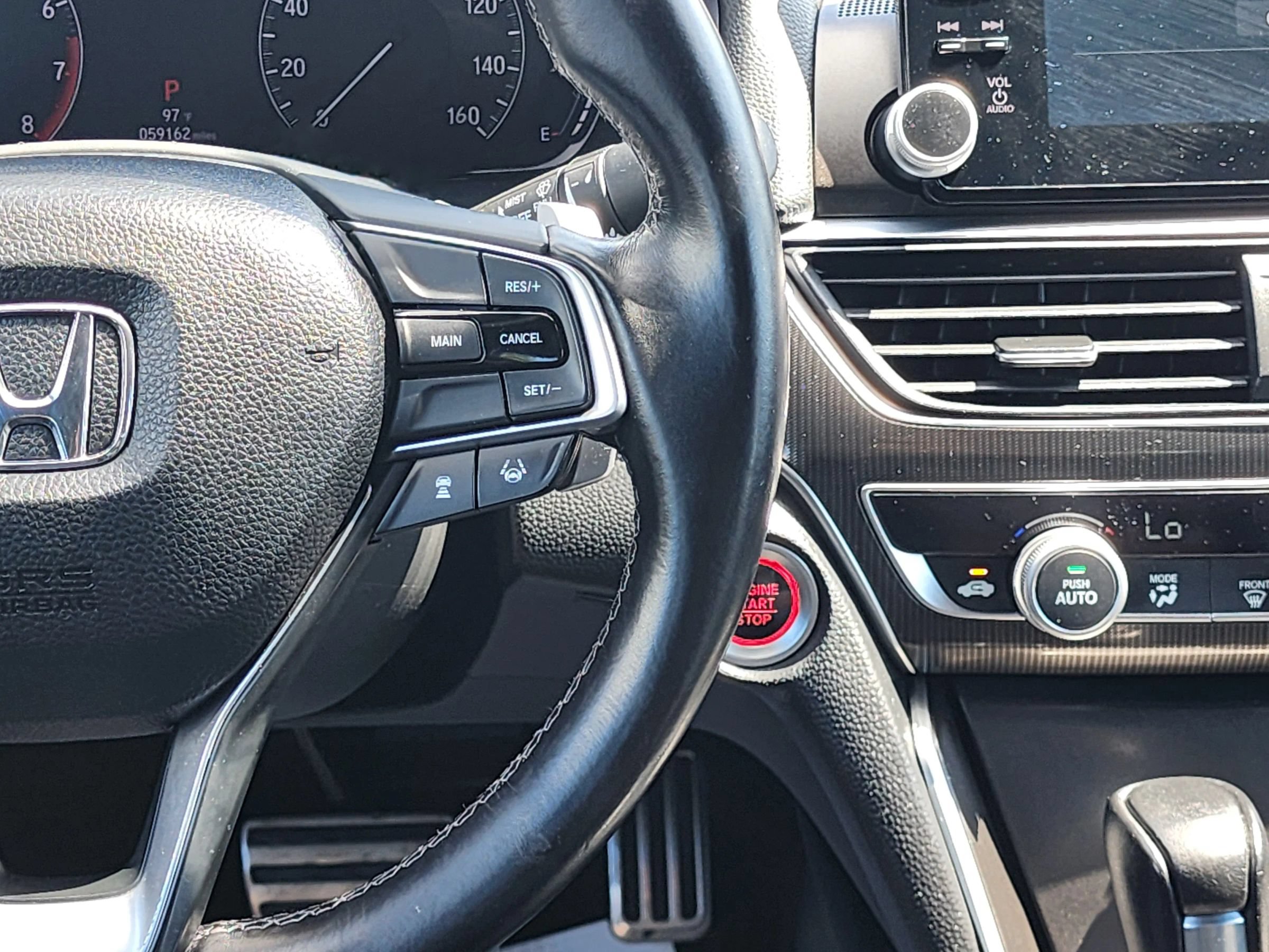Used 2018 Honda Accord Sport image 13