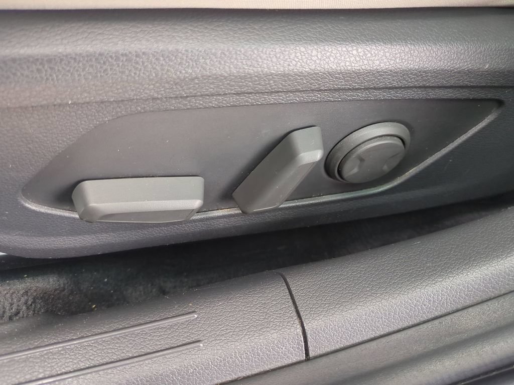 Used 2021 Hyundai Sonata SEL w/ Preferred Accessory Package FWD image 20