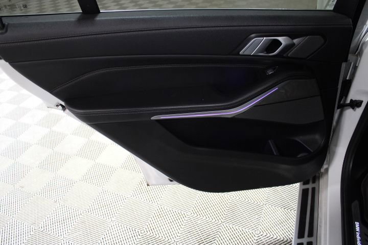 Used 2019 BMW X7 xDrive50i w/ Dynamic Handling Package image 24