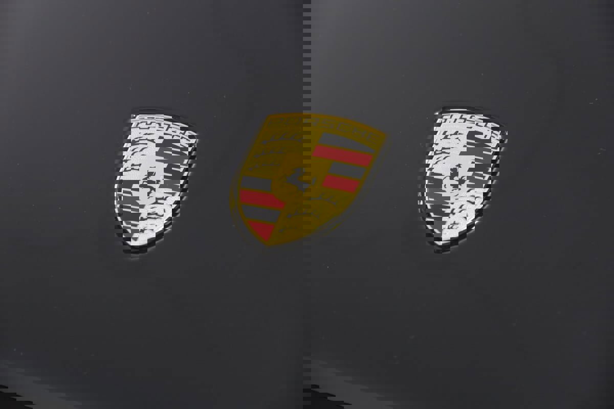 Used 2025 Porsche Macan image 19