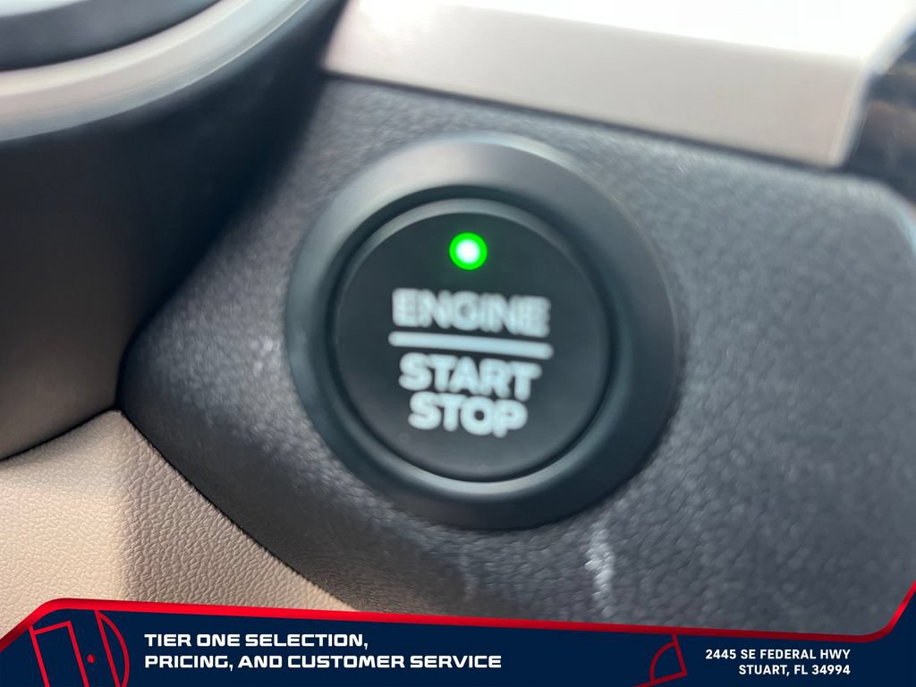Used 2020 Ford Escape SE FWD image 18