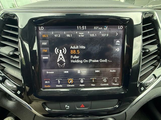Used 2019 Jeep Cherokee Overland AWD/4WD image 32
