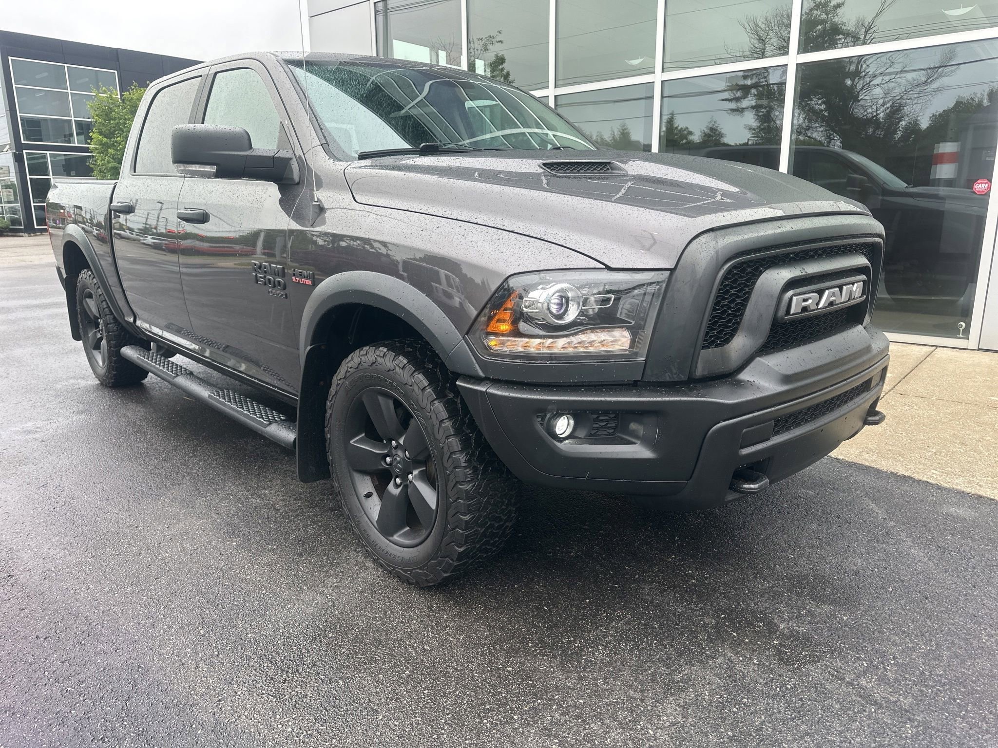 Used 2020 RAM 1500 Classic Warlock AWD/4WD image 3
