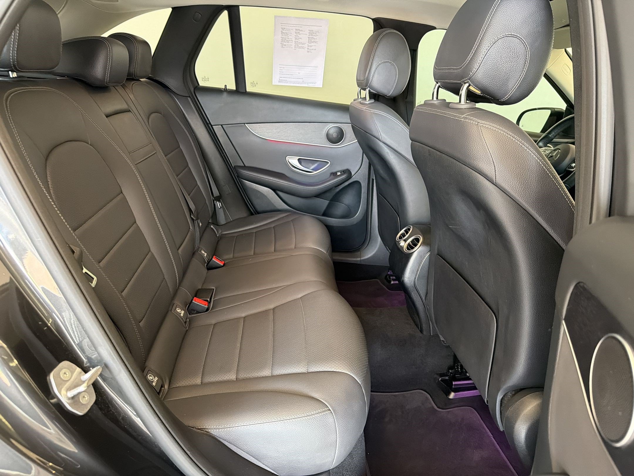 Used 2021 Mercedes-Benz GLC 300 4MATIC image 31