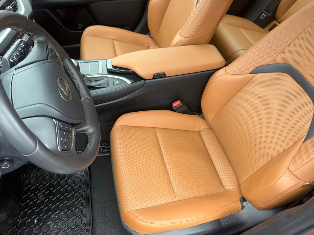 Used 2019 Lexus UX 200 w/ Accessory Package 2 image 18