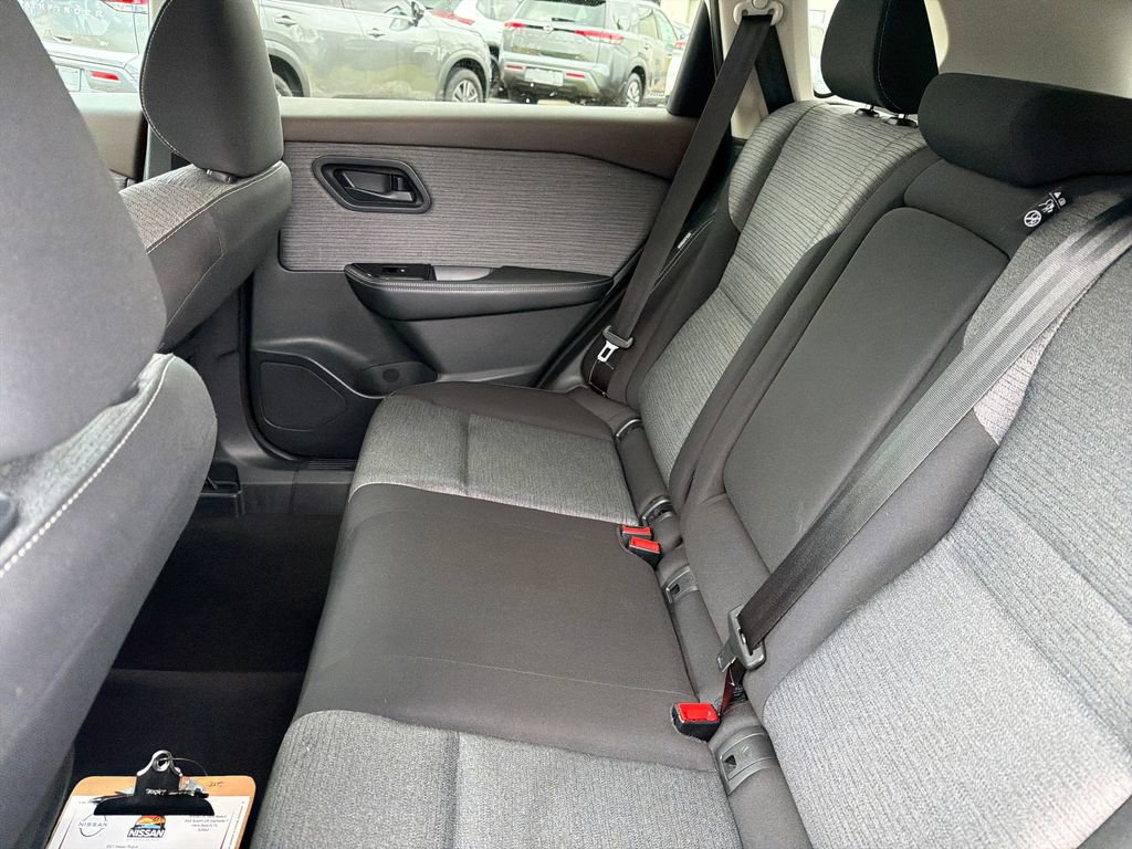 Used 2021 Nissan Rogue S FWD image 28